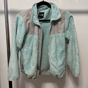 North face fuzzy teal jacket (denali)